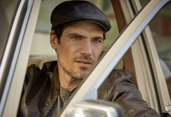 Topi Flat Cap untuk tampilan yang kasual